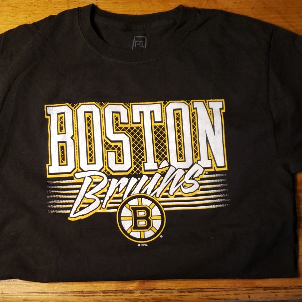 Black Boston Bruins size Medium t shirt NHL